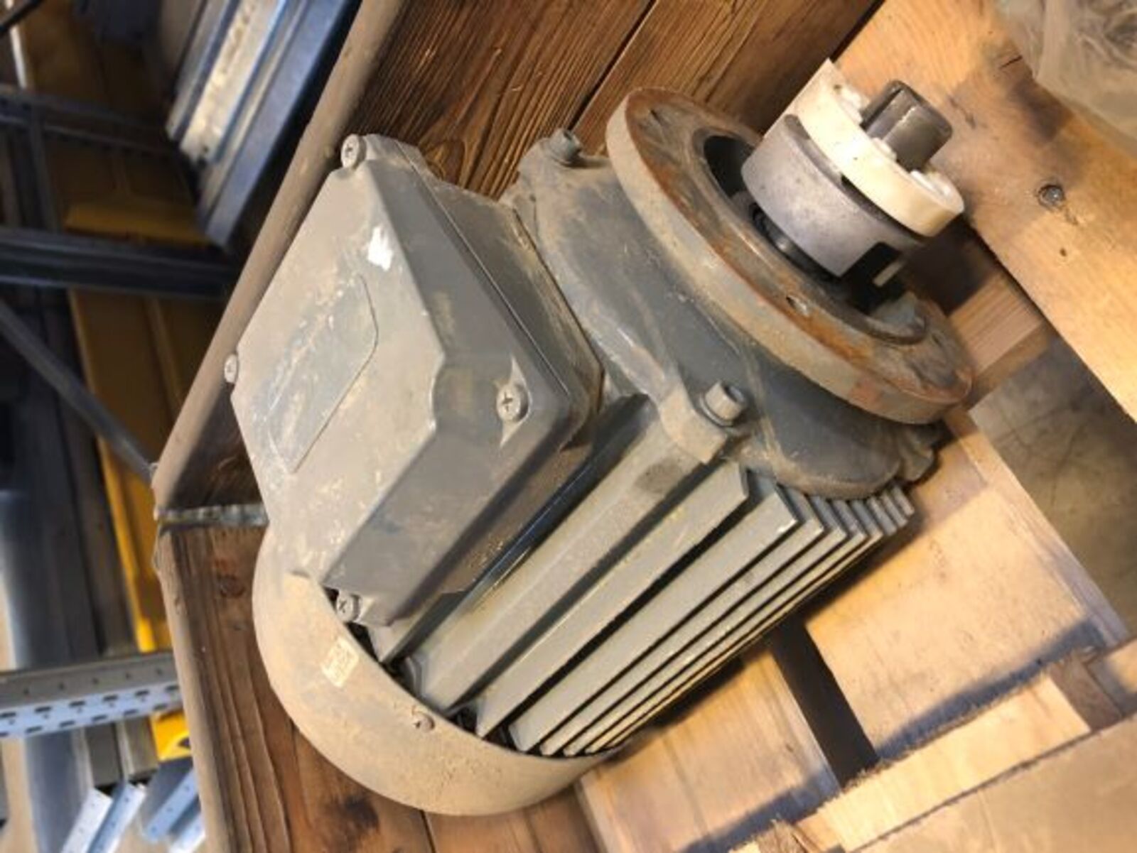 RP-E-Motor 1.5kW 230/400 50 2800rpm B14for worm gear M&M